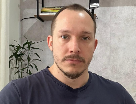 Thiago Sarmento, especialista em tráfego pago e funis de vendas automáticos